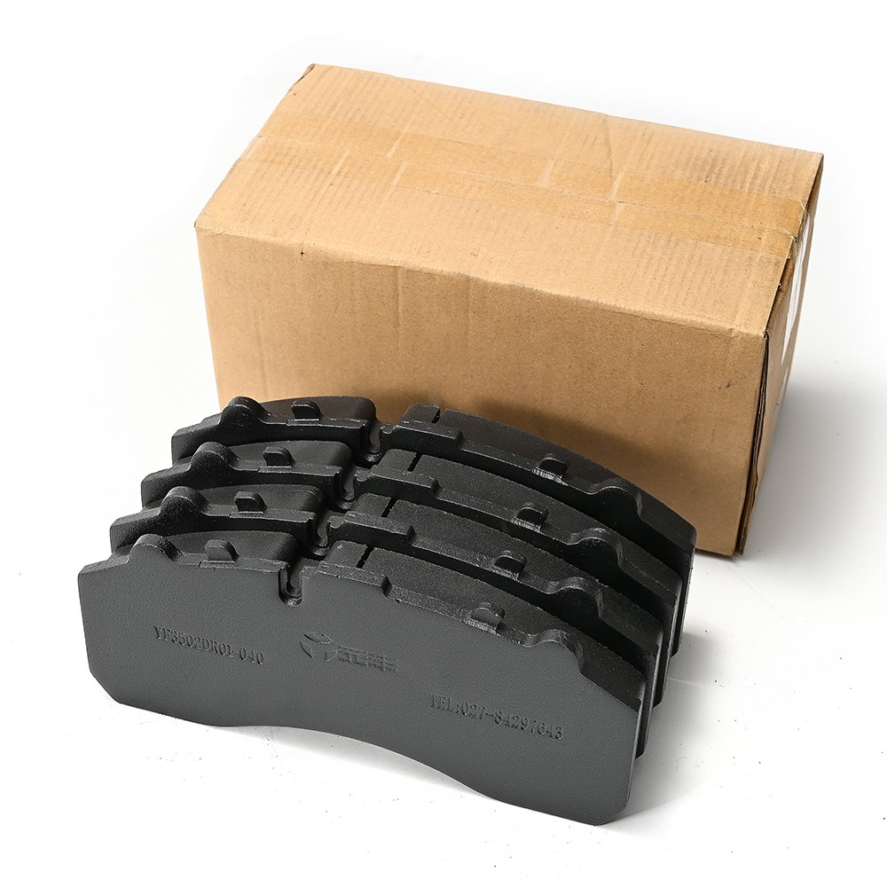 Hot Sell Auto Friction Disc Brake Pad Truck Brake Systems Hight Quality Ceramic Brake Pads for Dongfeng YF3502DR01-040