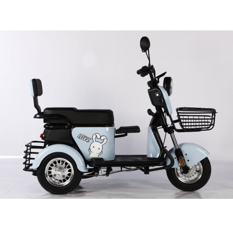 Factory Sales Hot Products City Leisure Light 3 Wheels Moped Scooter 48v Electric Trike 600W 800w Tricycle Electric Tail Basket