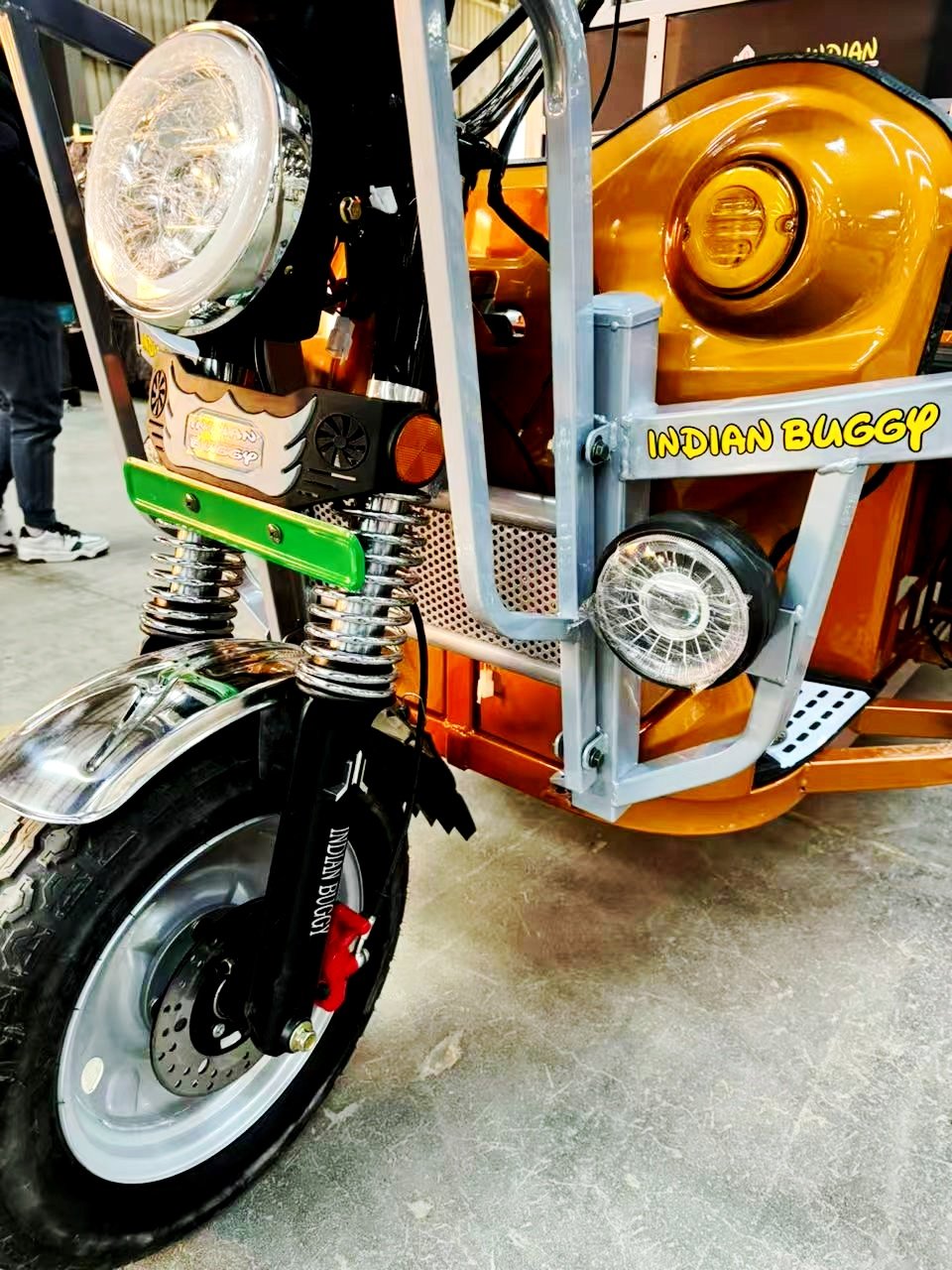2025 Best-Selling 3 Wheels Electric Rickshaw Tuk Tuk Trike Motorcycle Passenger 6 People Tricycle High Speed Power 1000w 1200W