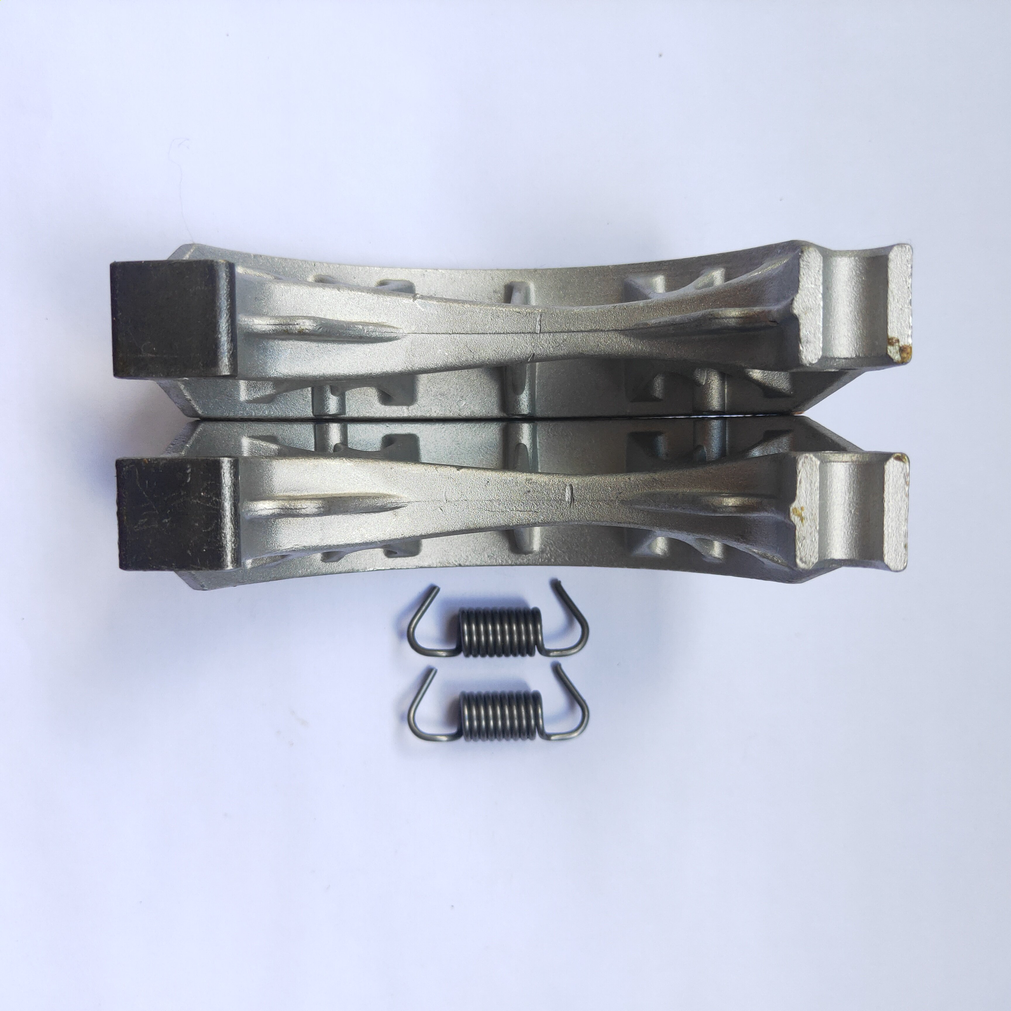CG125 CD70 GRAND XRM Motorcycle Brake Shoe with Good Brake Shoe Lining