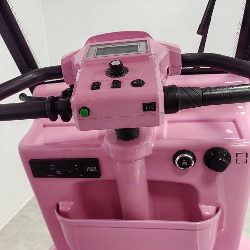 Low Price X5 Electric Quadricycle 650W/800W Bigger Horsepower Spacious and Comfortable High Quality Electric Quadricycle