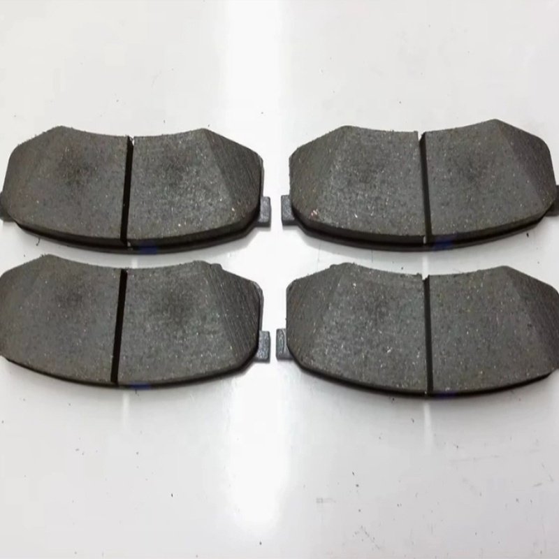 Auto Parts D1592 Front Semi-Metallic/Ceramic Disc Brake Pads D1592 Front Ceramic Brake Pads Replacement Set