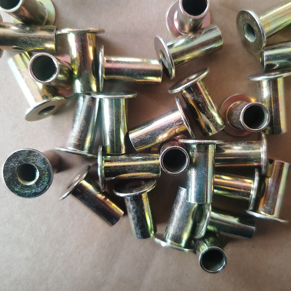 Customized Size 8x18 Rivets Semi Trailer Heavy Duty Truck Brake Lining New Condition Yellow 08a Steel and Aluminium Material