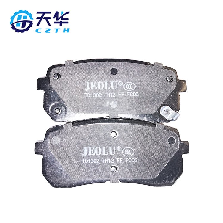 China High Quality Front Brake Pads 583023ja00 D1302 Suitable for Hyundai Disc Brake Pads