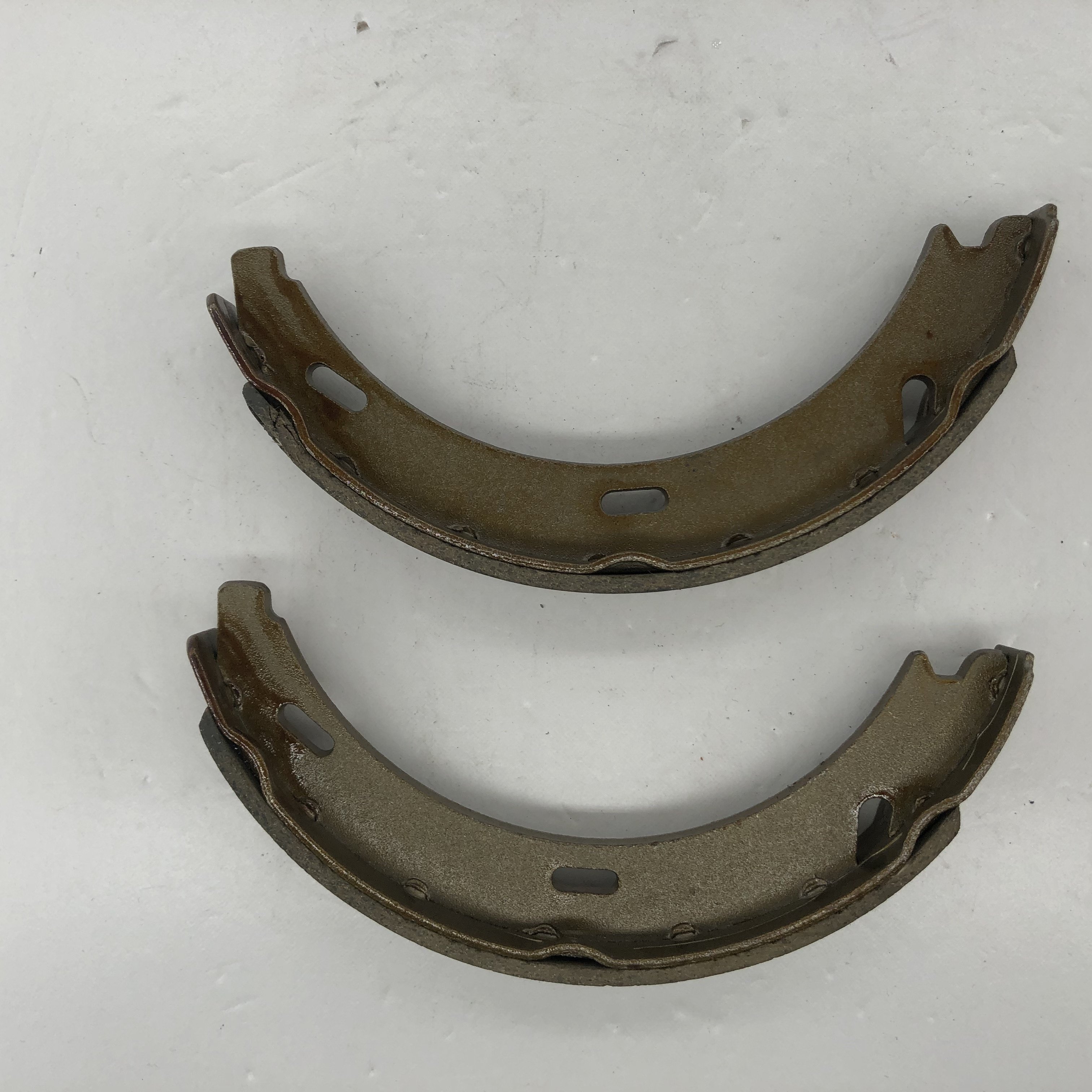 124 420 07 20 Rear Axle Brake Shoe for Mercedes-Benz Parking Brake(Rear Axle;Right) SH1208
