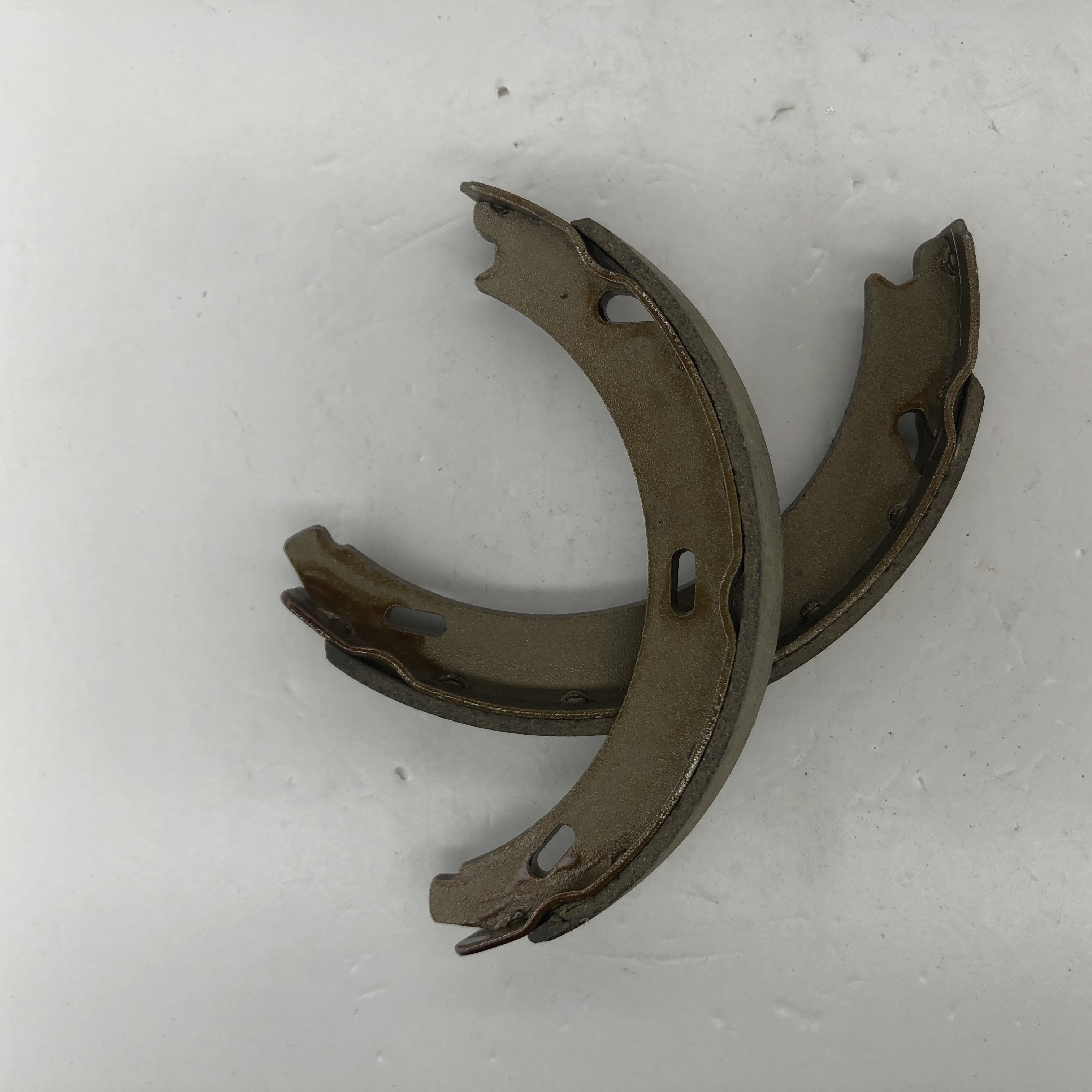 124 420 07 20 Rear Axle Brake Shoe for Mercedes-Benz Parking Brake(Rear Axle;Right) SH1208