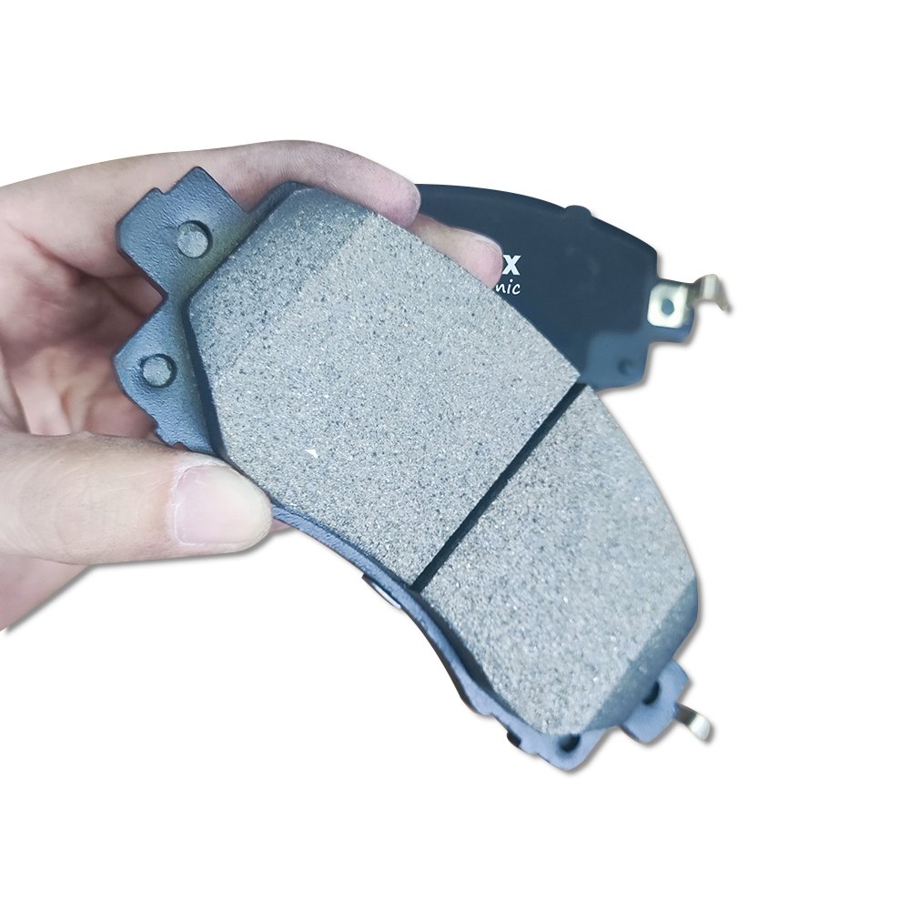 26296-AN00A 26296-FL040 D2045 Front Ceramic Auto Brake Pads for Subaru XV Crosstrek Forester Impreza Legacy