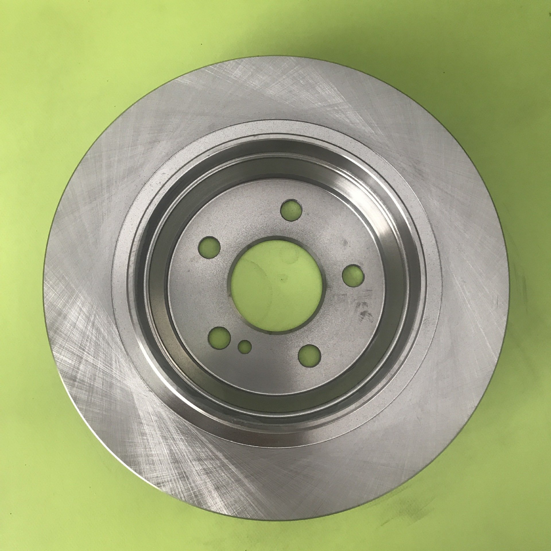 2204230112 Iron Brake Disc Rotor for Mercedes Benz S-Class & CLS for Front & Rear Position of Four Door Sedan (W220)
