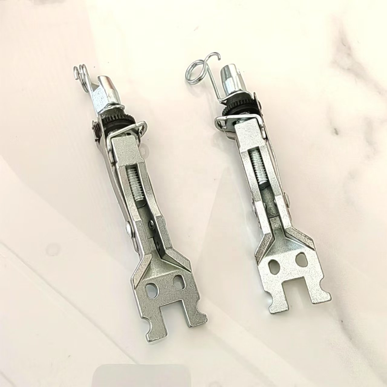 Manufacturer Large stock rear brake shoe brake system Adjuster 7701205519 7701208112 47061-60011