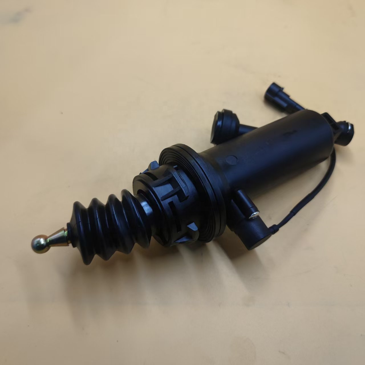 SINOTRUCK Brake System-711W30715-6152/1 Clutch Master Cylinder for T5G T7H Trucks