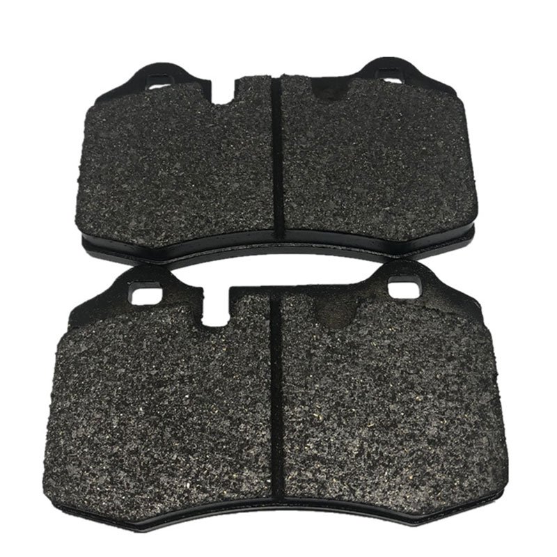 Ceramic Front Brake Disc Auto Part New Rear Brake Pads for Ferrari 430/599 NAO Material 70001126/70001573 Models