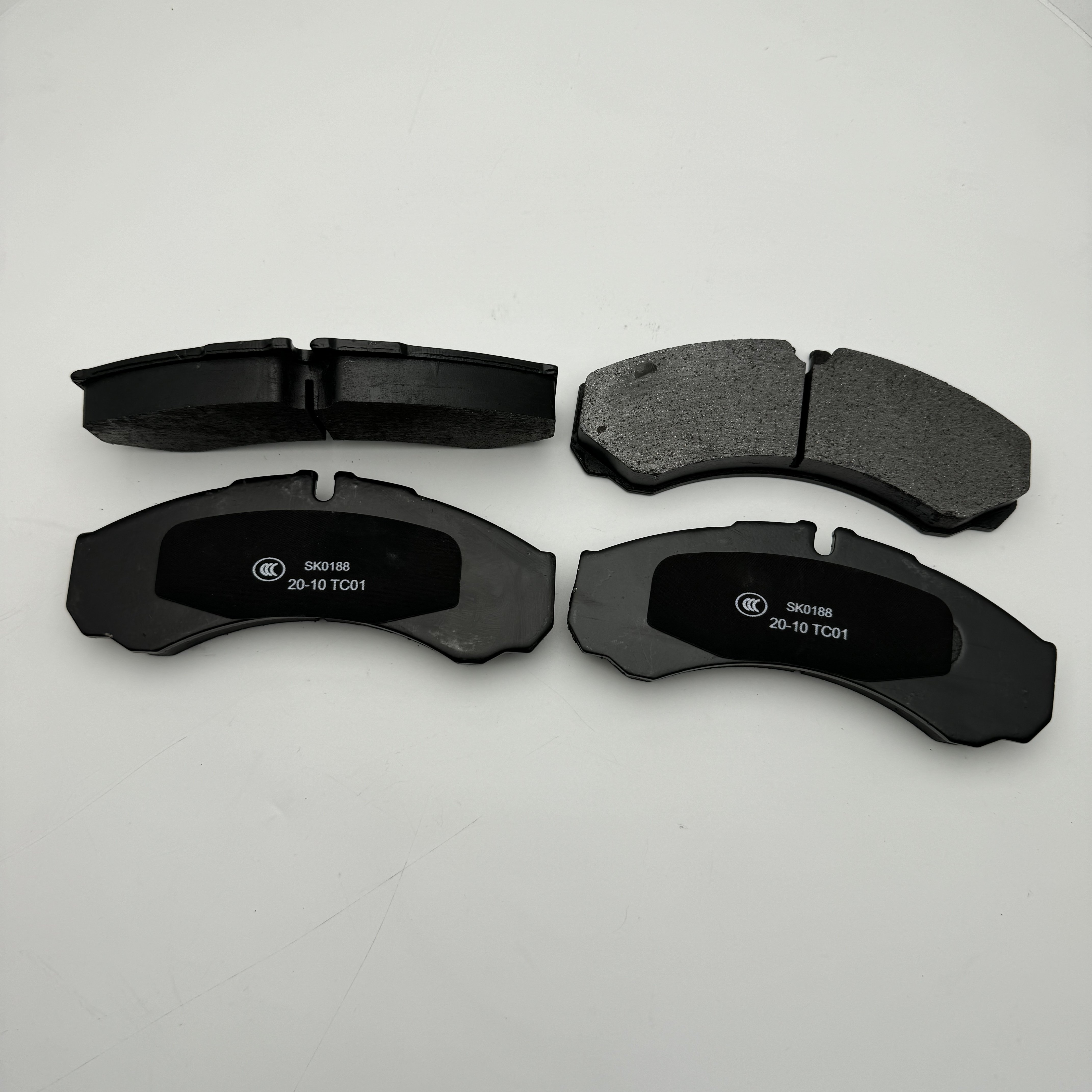 Brake Pad Factory Wholesale VKZ and Custom Brake Pads Semi-metallic Ceramic Brake Pads D2022 D1622 D1321M GDB2302 41060MB225