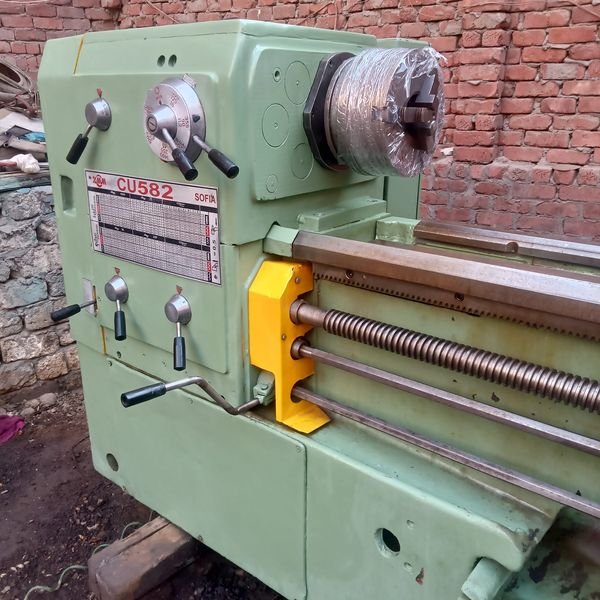 Manual Metal Lathe 2000mm Horizontal Heavy Duty Lathe Steel Drilling 2 Meters Price