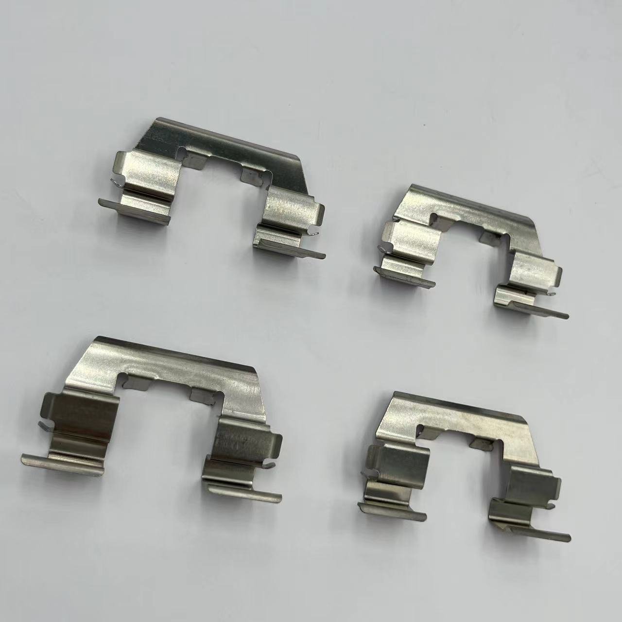 Front Factory Auto Car Brake Pad Accessories D404 Brake Pad Clips Clip 45022-SA6-600