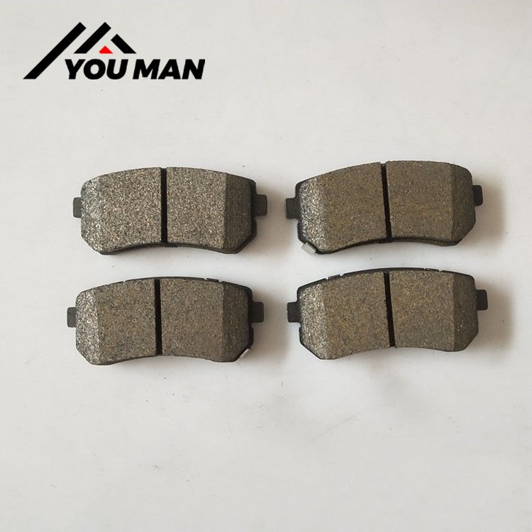Factory Price Brake Pads OE 58302-C1A15 58302-2LA00 58302-2SA00 Brake Pad for HYUNDAI GENESIS I30 IX35 SONATA VERNA