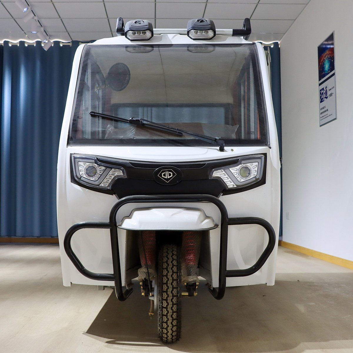 Hot Selling 5 Doors 3 Seats 1000W 1500 Watt Enclosed 3 Wheel Mini Electric Car Trike EV Passenger Tricycle for Adult