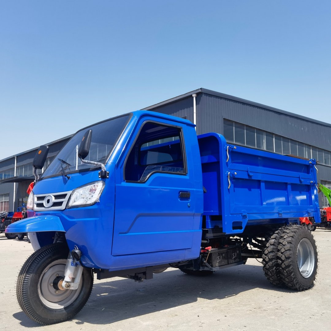 Diesel Engine Motorized Three-wheel Vehicle with Enclosed Driving Cab Heightened Cargo Box Hydraulic Dumping System