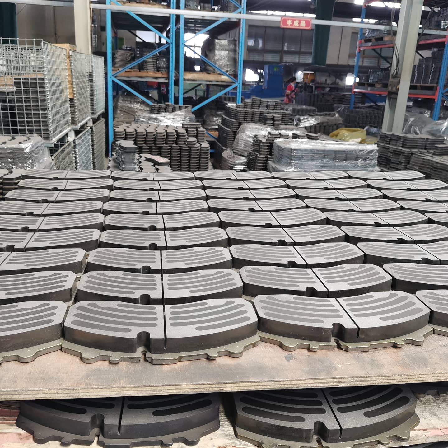 Custom Wholesale Truck Brake Pad 29143 29176 29185 3057317900 Ceramic Brake Pads Spare Parts Auto Brake Systems M91002704 725857