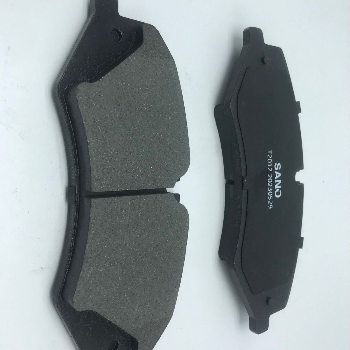 New Car Brake Pads SUVLR4