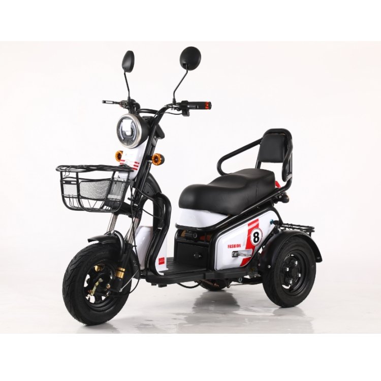 New Design Home Leisure 3 Wheel Tricycle Electric for Adult 300-8 Tire Integrated Seat 48V600W Electric Scooter with Tail Basket