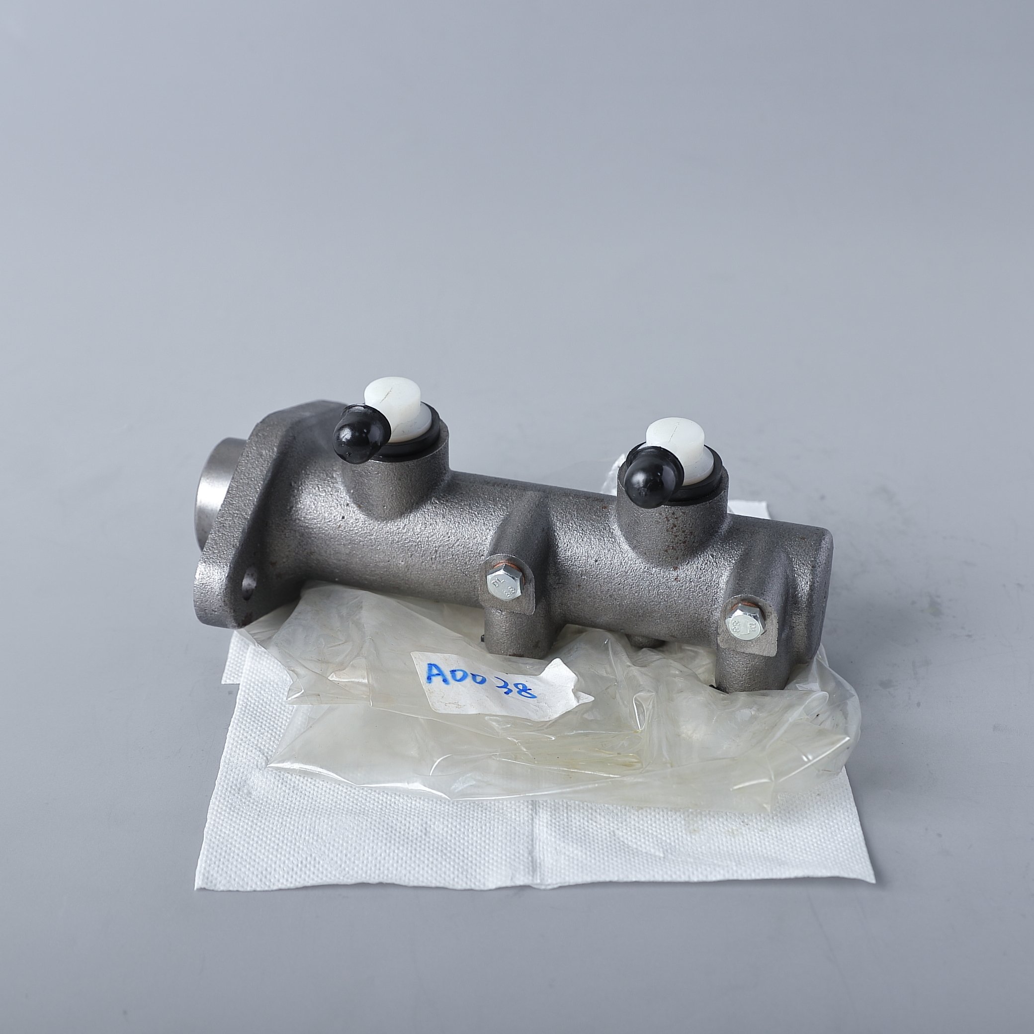 HYUNDAI COUNTY Brake Master Cylinder Kia Make New Condition Application Brake System Model 58620-5H000 58620-5H050 58620-45021