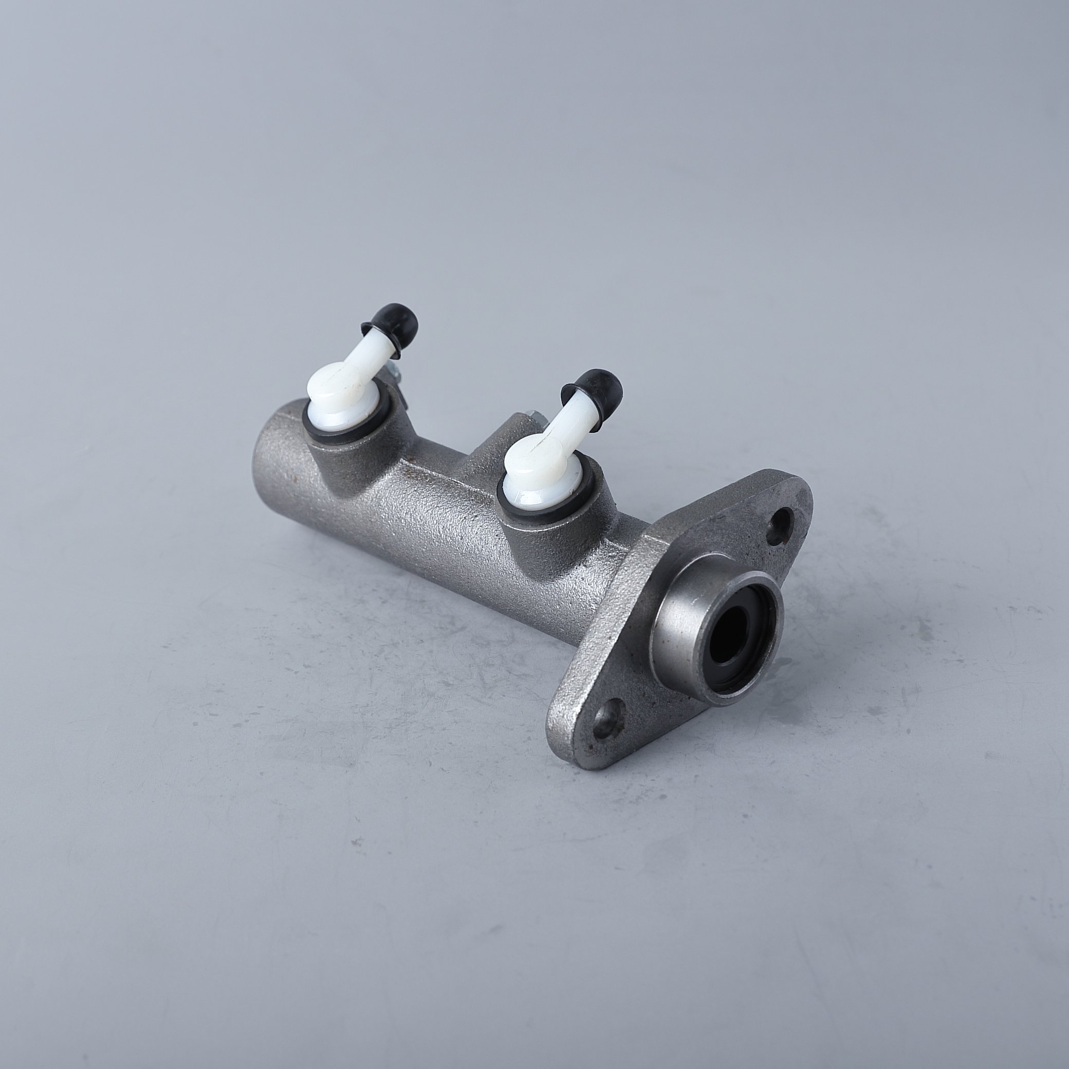 HYUNDAI COUNTY Brake Master Cylinder Kia Make New Condition Application Brake System Model 58620-5H000 58620-5H050 58620-45021