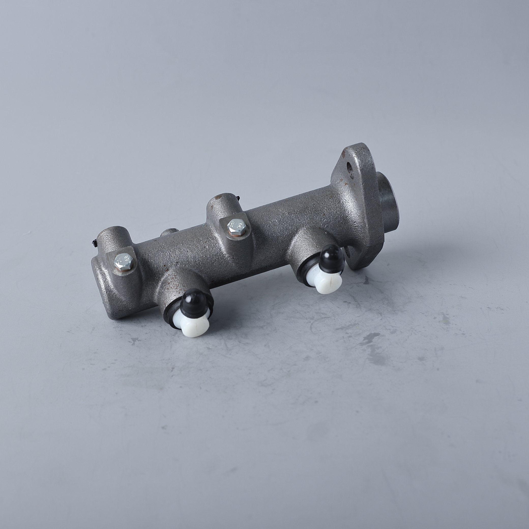 HYUNDAI COUNTY Brake Master Cylinder Kia Make New Condition Application Brake System Model 58620-5H000 58620-5H050 58620-45021