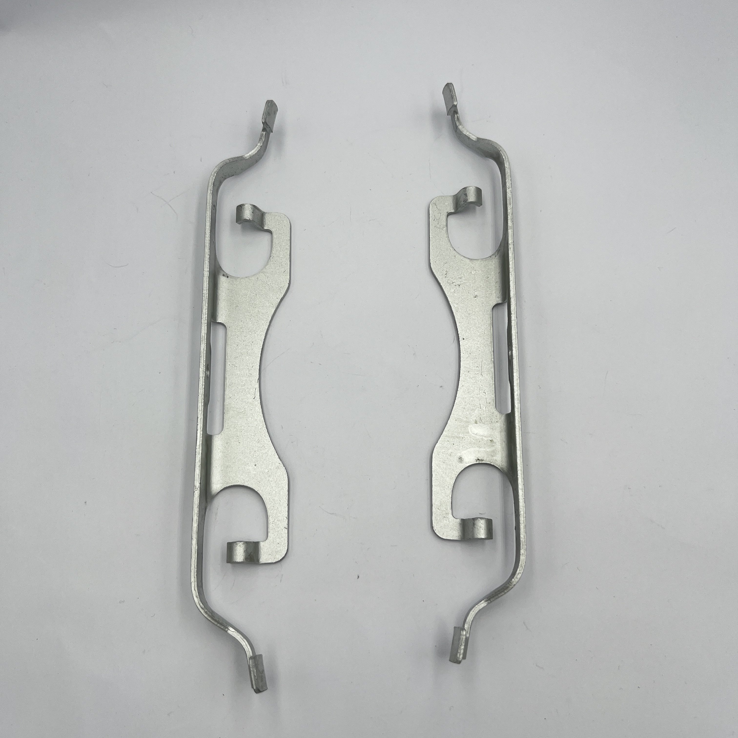 D1818 Good Quality Accessories Kit Auto Disc Brake Pad Clips for LINCOLN China Best Brake Pad Kits Supplier
