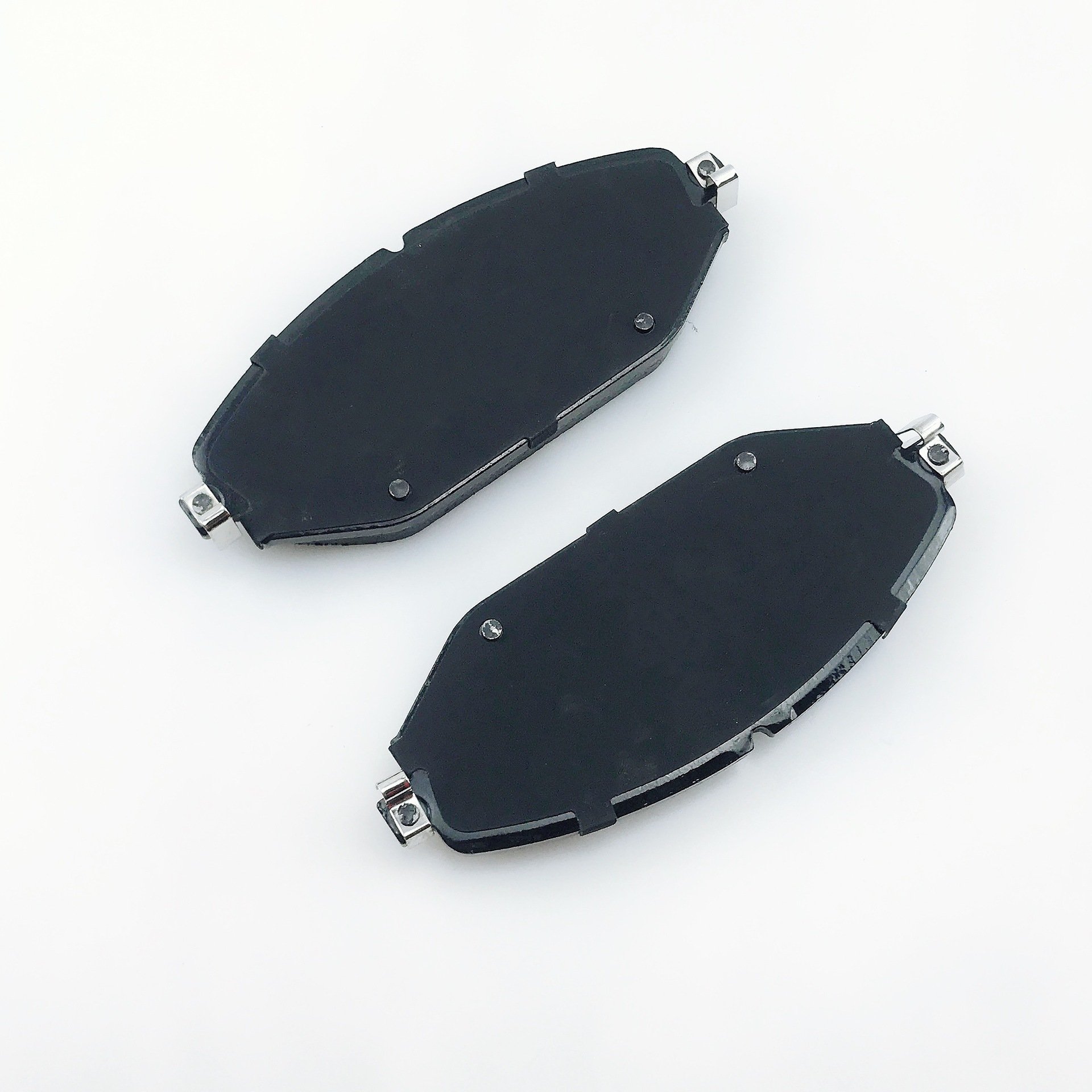 New Products Ceramic Front Brake Pad for Mercedes-Benz Automatic Brake Systems Spare Parts Brake Pads D1794 a 008 420 38 20
