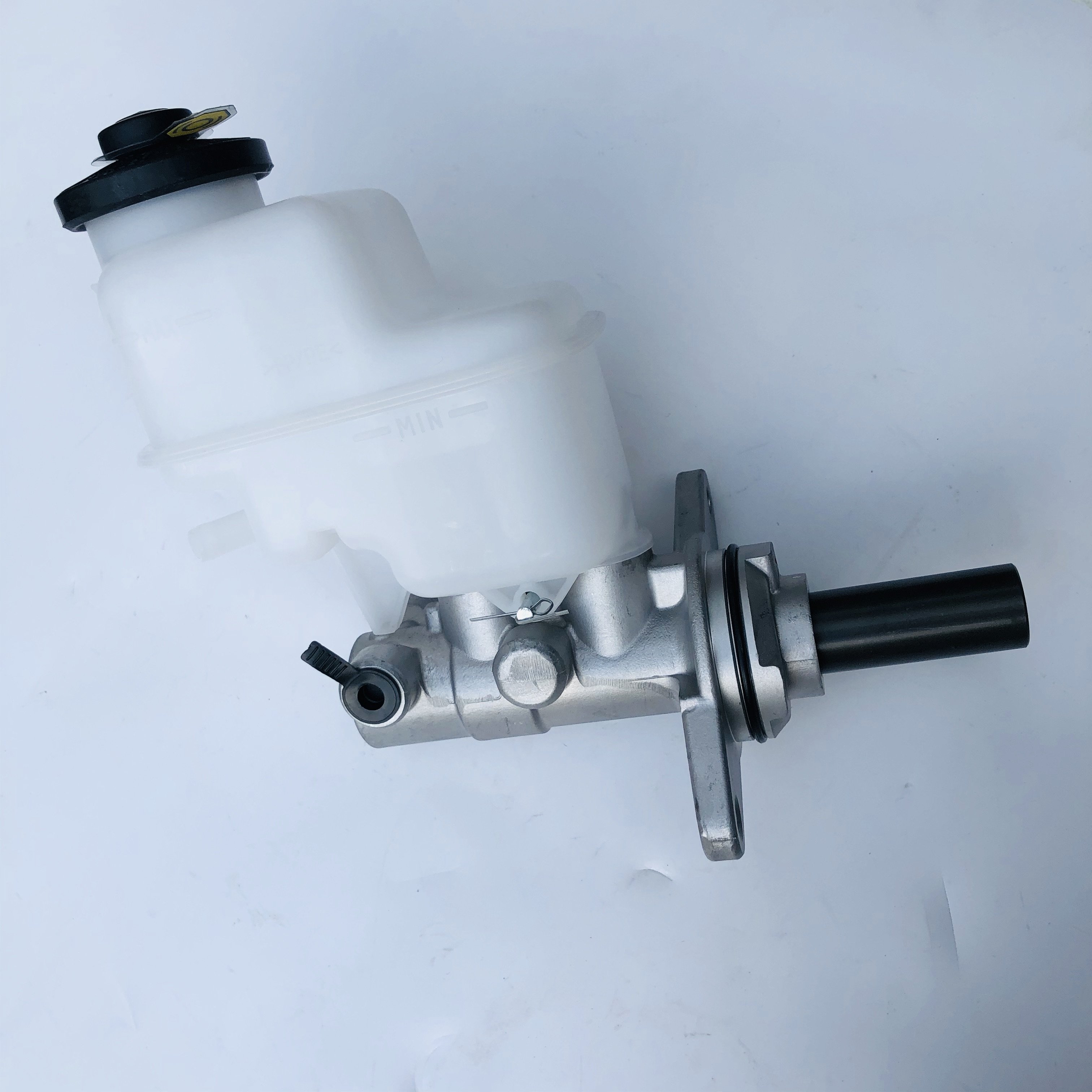 High Quality Auto Part Brake Master Cylinder for TOYOTA HILUX VIGO KUN25 KUN26 47201-0K150