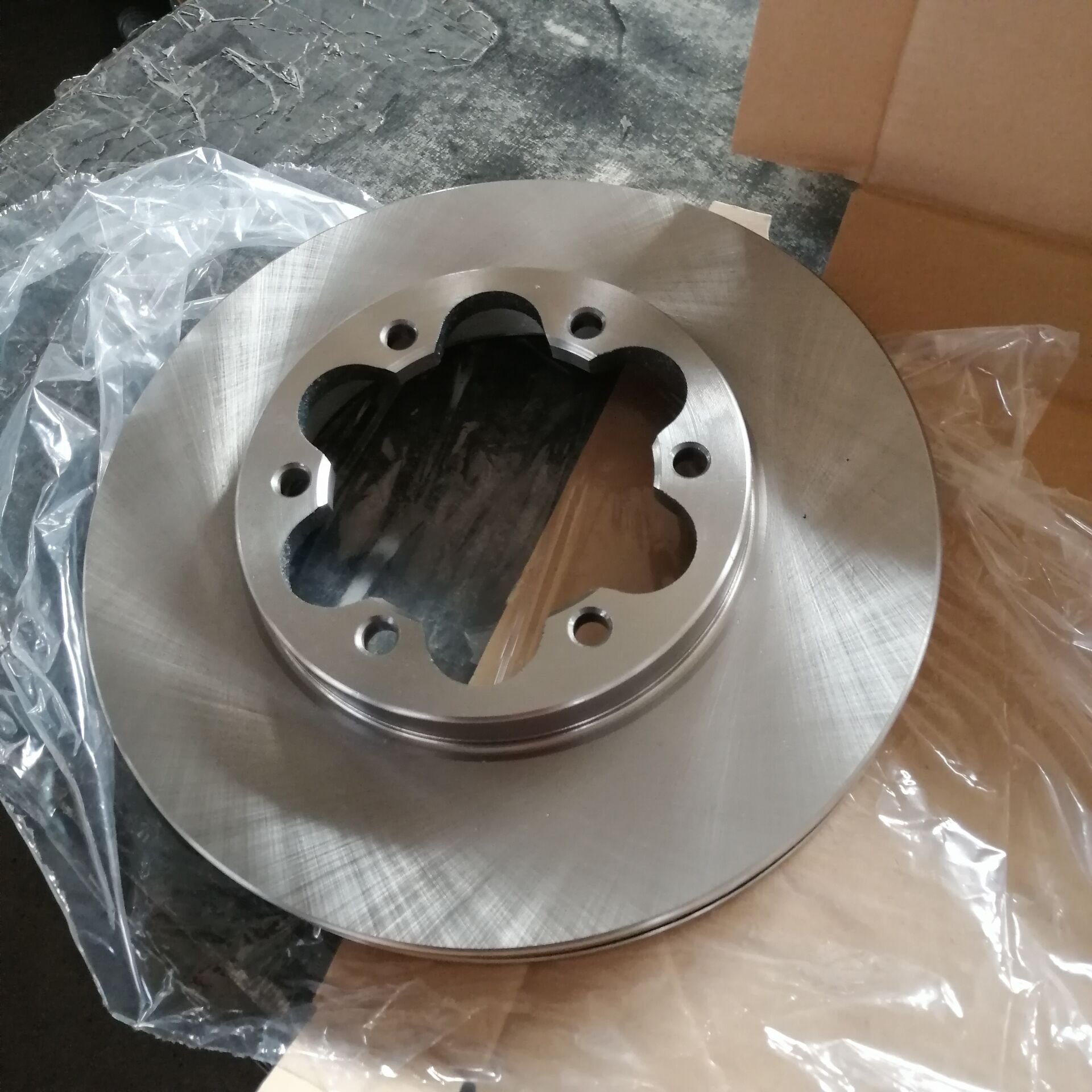 Top Sale Good Price Factory Auto Brake Disc 43512-bz090 for Daihatsu GRAN MAX 2012-2016 Car Brake Disc 43512-bz090