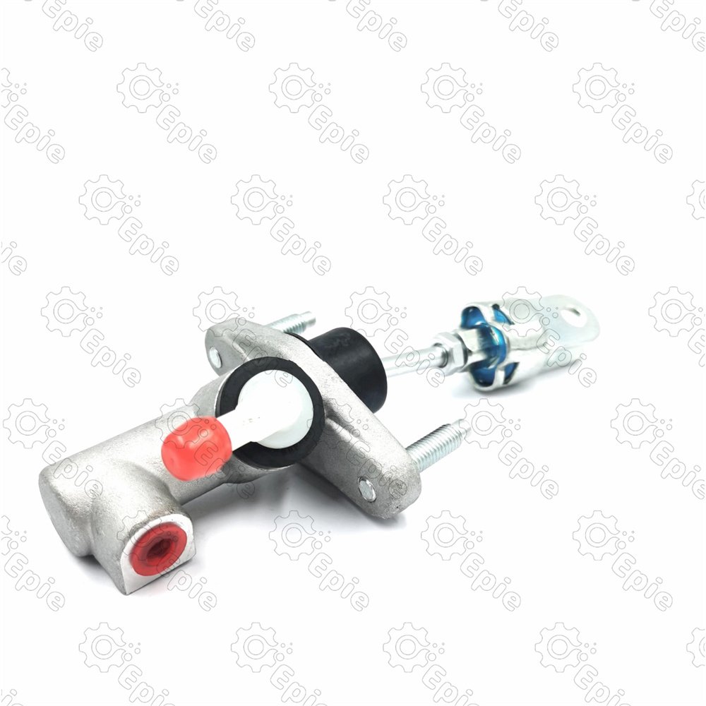 Factory Direct High Quality Clutch Master Cylinder for TOYOTA 31420-0K013