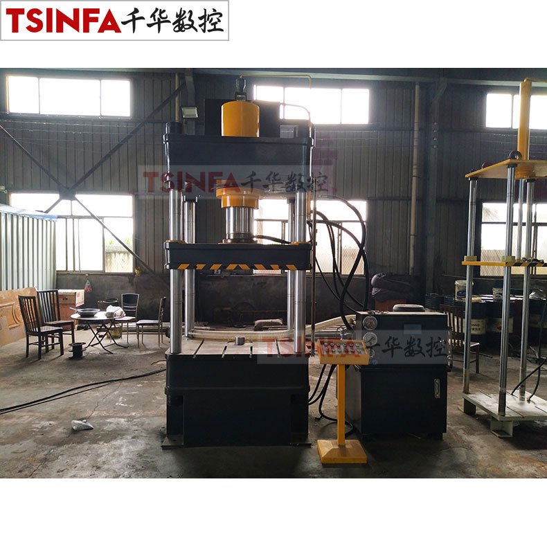 200 Tons 315T Four Column Brake Pad Making Hydraulic Press Machine Heat 4 Columns Hydraulic Press Customized Automatic CNC