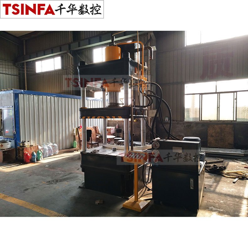 200 Tons 315T Four Column Brake Pad Making Hydraulic Press Machine Heat 4 Columns Hydraulic Press Customized Automatic CNC
