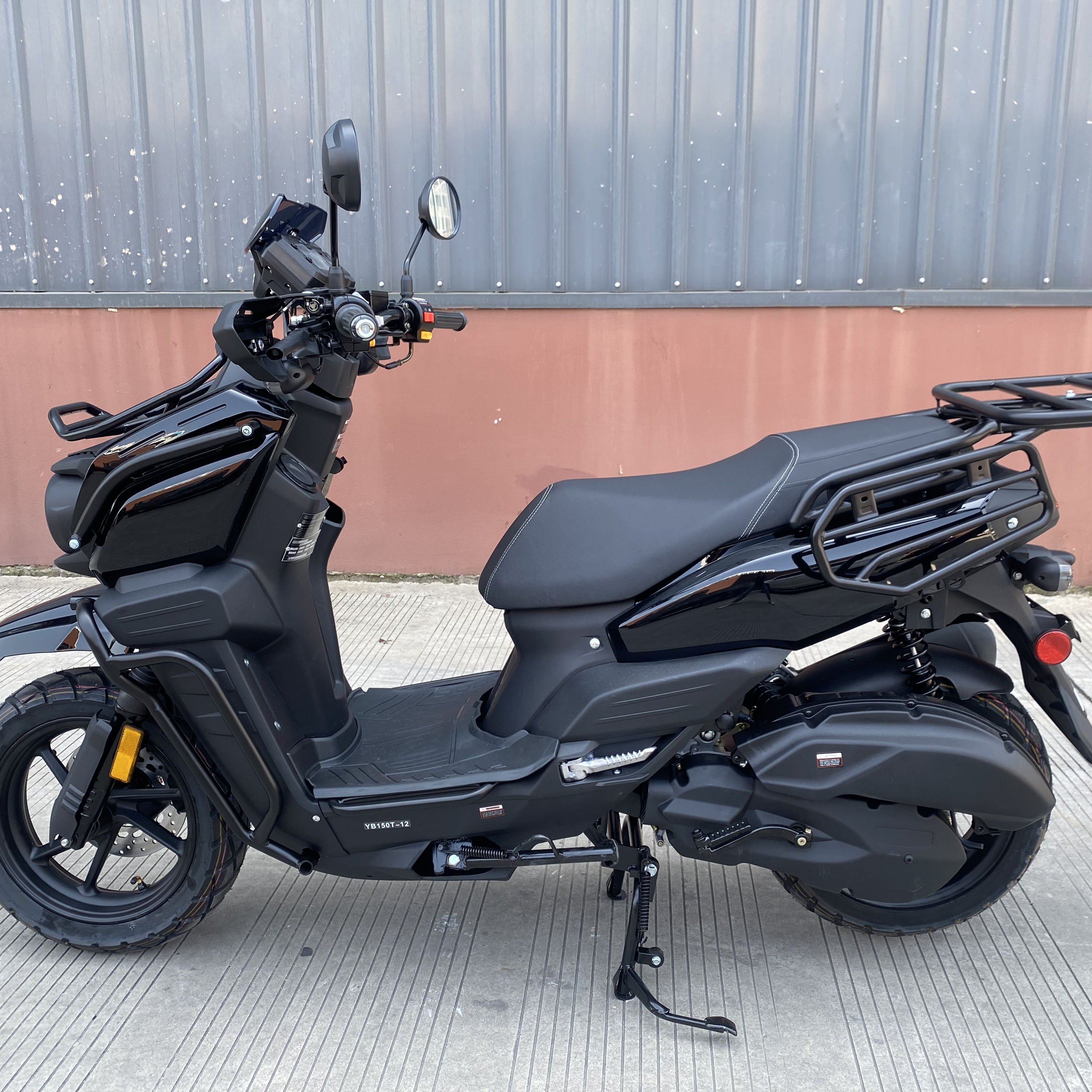 EPA DOT Certified 150CC 200CC Wholesale Price Front Rear Disc Brake 95km/h Max Speed Air Cooled Engine Gasoline Scooters on Road