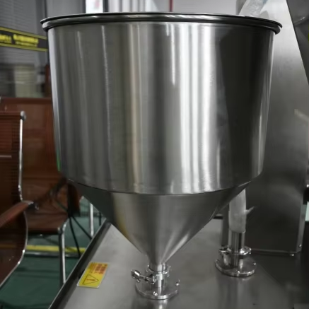 Jcl Multi-Function Food Ketchup Paste Filling and Packing Machine Automatic Fill Seal Packaging Machine With Weighing System