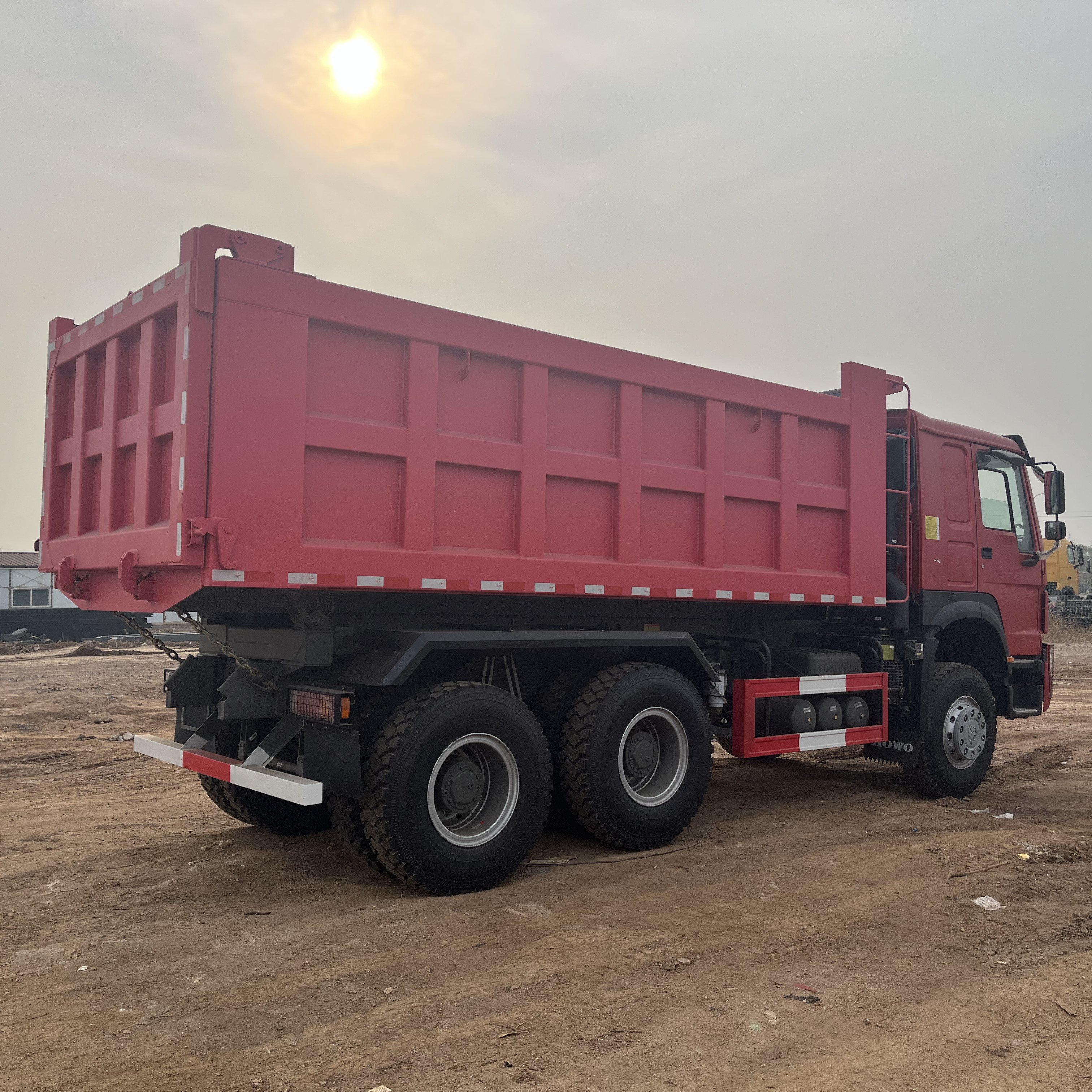 New Sinotruck Howo Dump Truck 6x4 8x4 Tipper Dumper 30ton LHD RHD Tipping Truck 371hp Howo Used Dump Truck