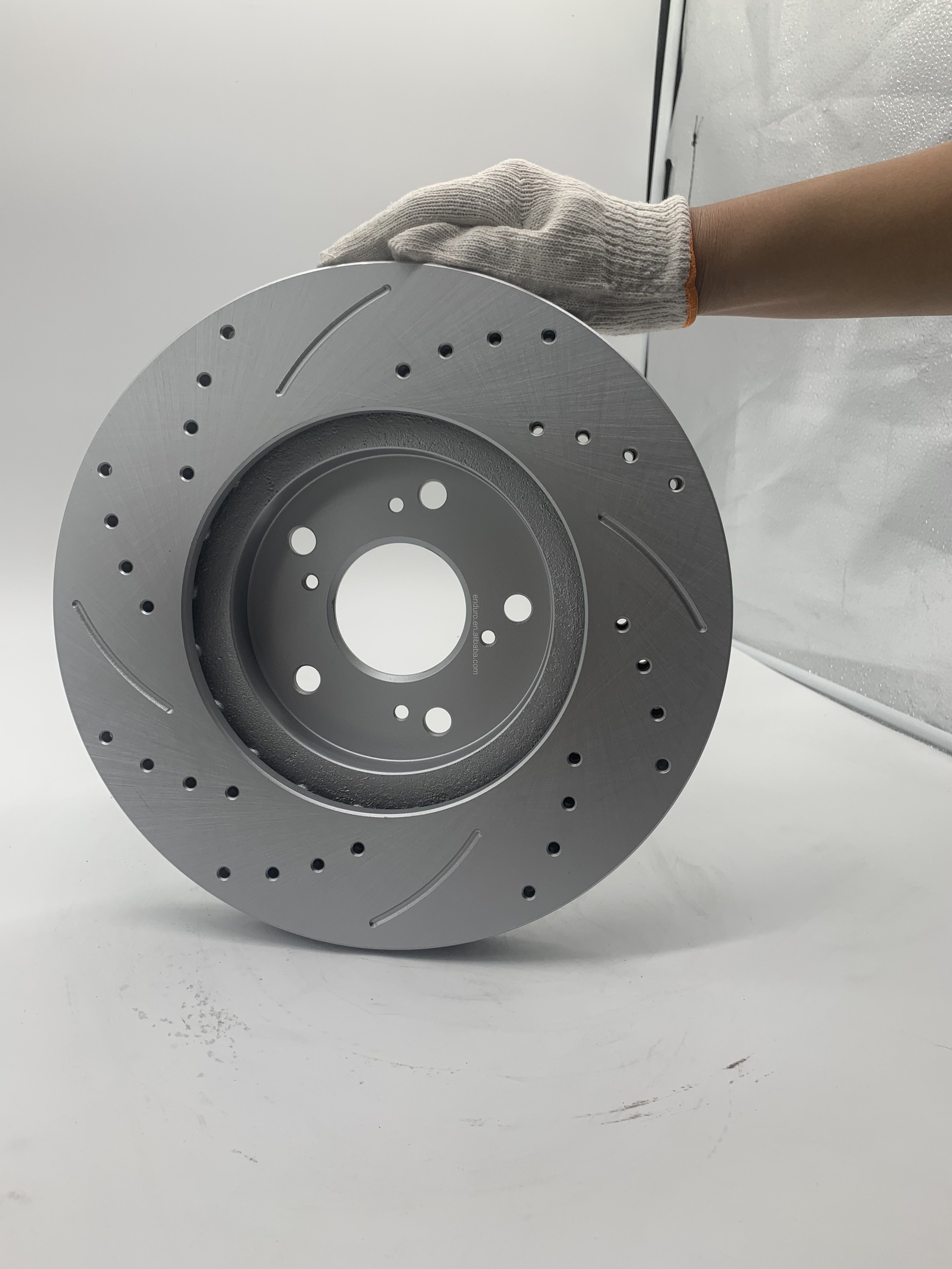 New Auto Part Brake Disc Assembly for Japan Used Cars for Models CLA A5 A7 Q7 A4 Manufactured by Isuzu and Mazda