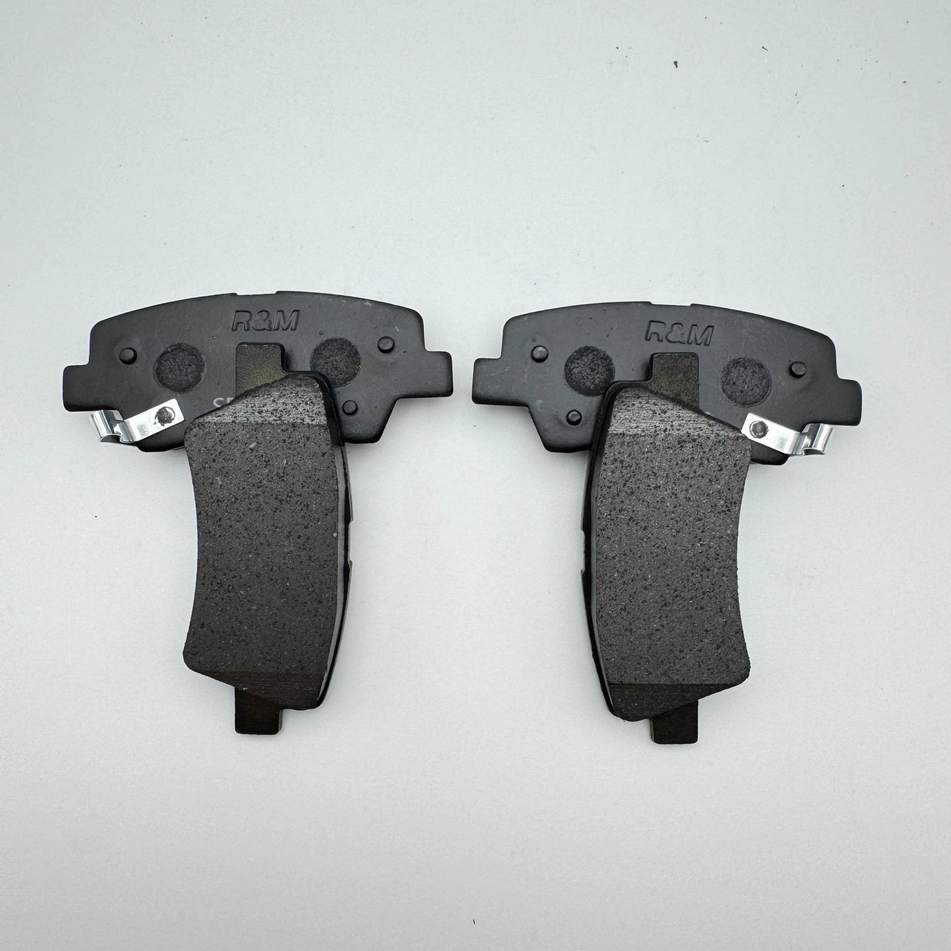 Brake Pad Factory Wholesale VKZ and Custom Brake Pads Semi-metallic Ceramic Brake Pads D1313 D1445 GDB3495 KD9776 SP1239