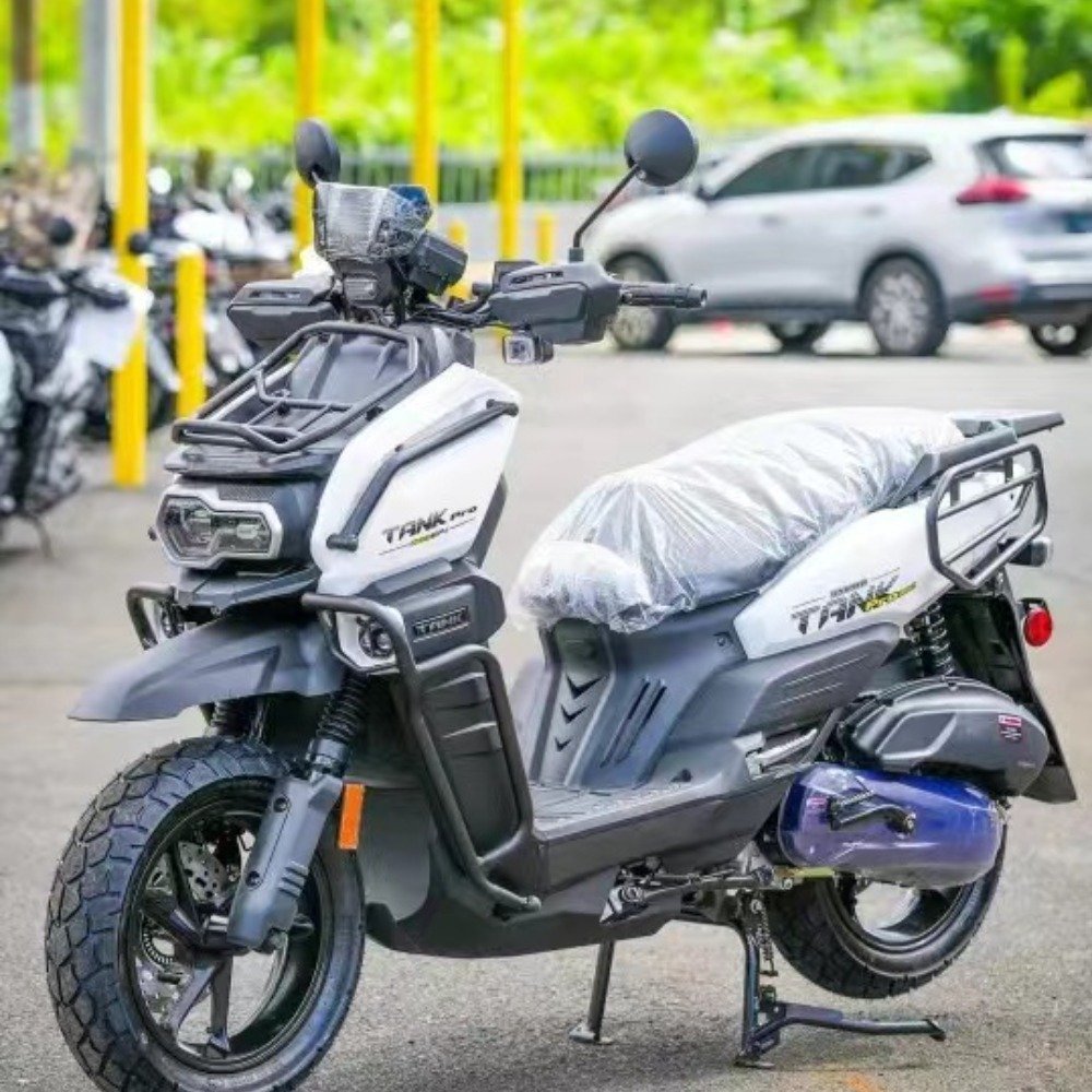 Hot Selling TANK 150cc &200cc Gasoline Motorcycle 95kmh Max Speed Air Cooled Front Disc Brake Powerful Gas Scooter on Road