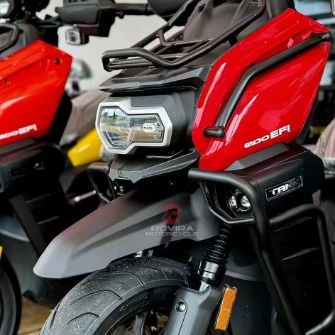 Hot Selling TANK 150cc &200cc Gasoline Motorcycle 95kmh Max Speed Air Cooled Front Disc Brake Powerful Gas Scooter on Road