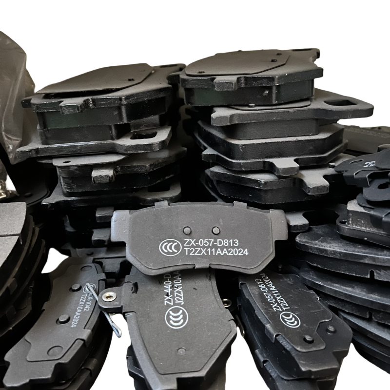Auto Brake Systems Vehicle Ceramic Brake Pads/New Materials Good Price Rear Brake Pad 55800 68l2