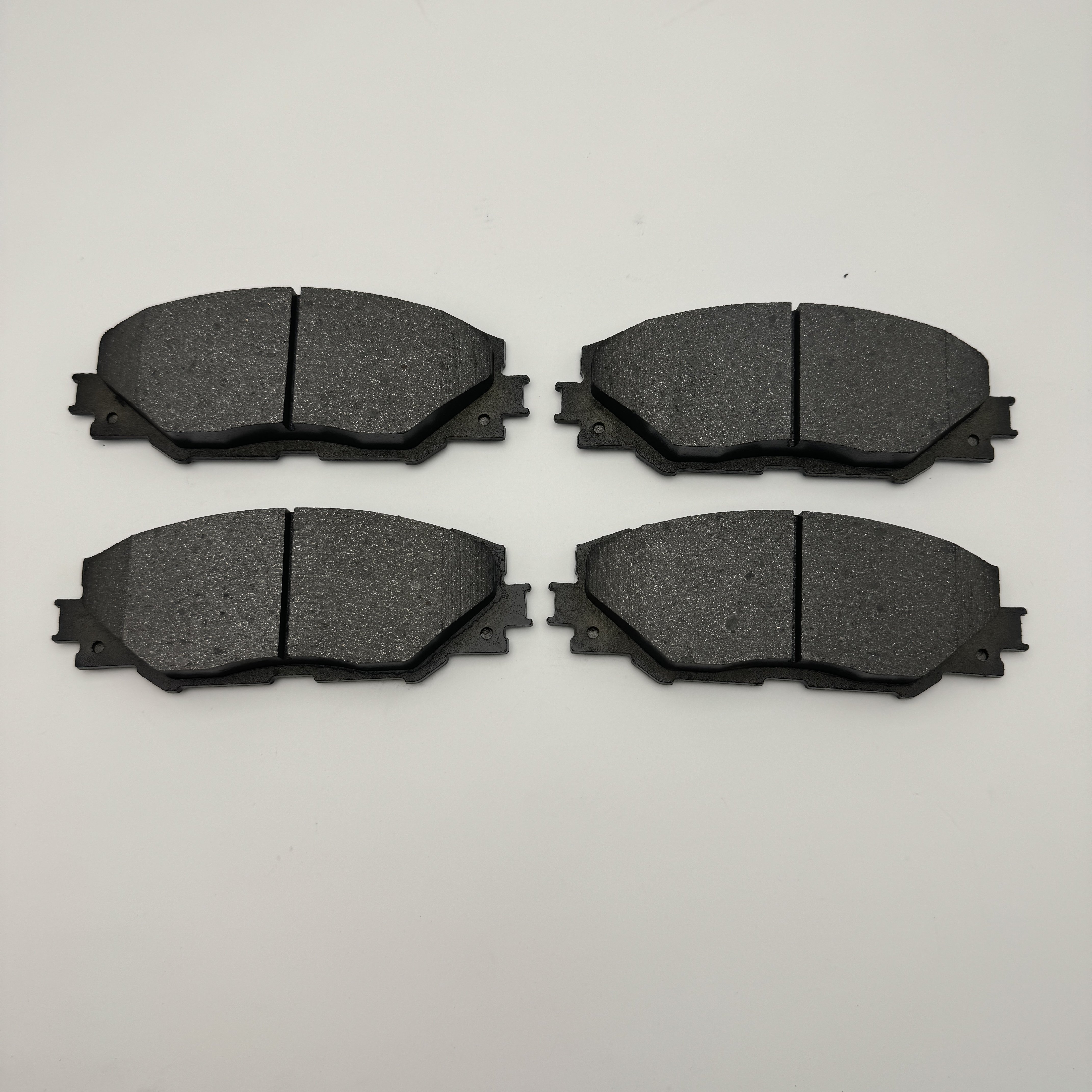Brake Pad Factory Wholesale VKZ and Custom Brake Pads Semi-metallic Ceramic Brake Pads AN732K KD2773 D1211 SP2138 D2268 GDB3424