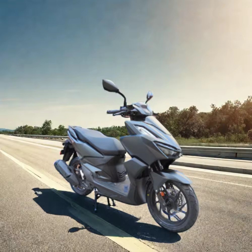 HOT CARA 150cc Petrol Scooter Fast Two-wheeler with Air-cooled Carburettor Engine, with 4-stroke Engine Drum and Disc Brake