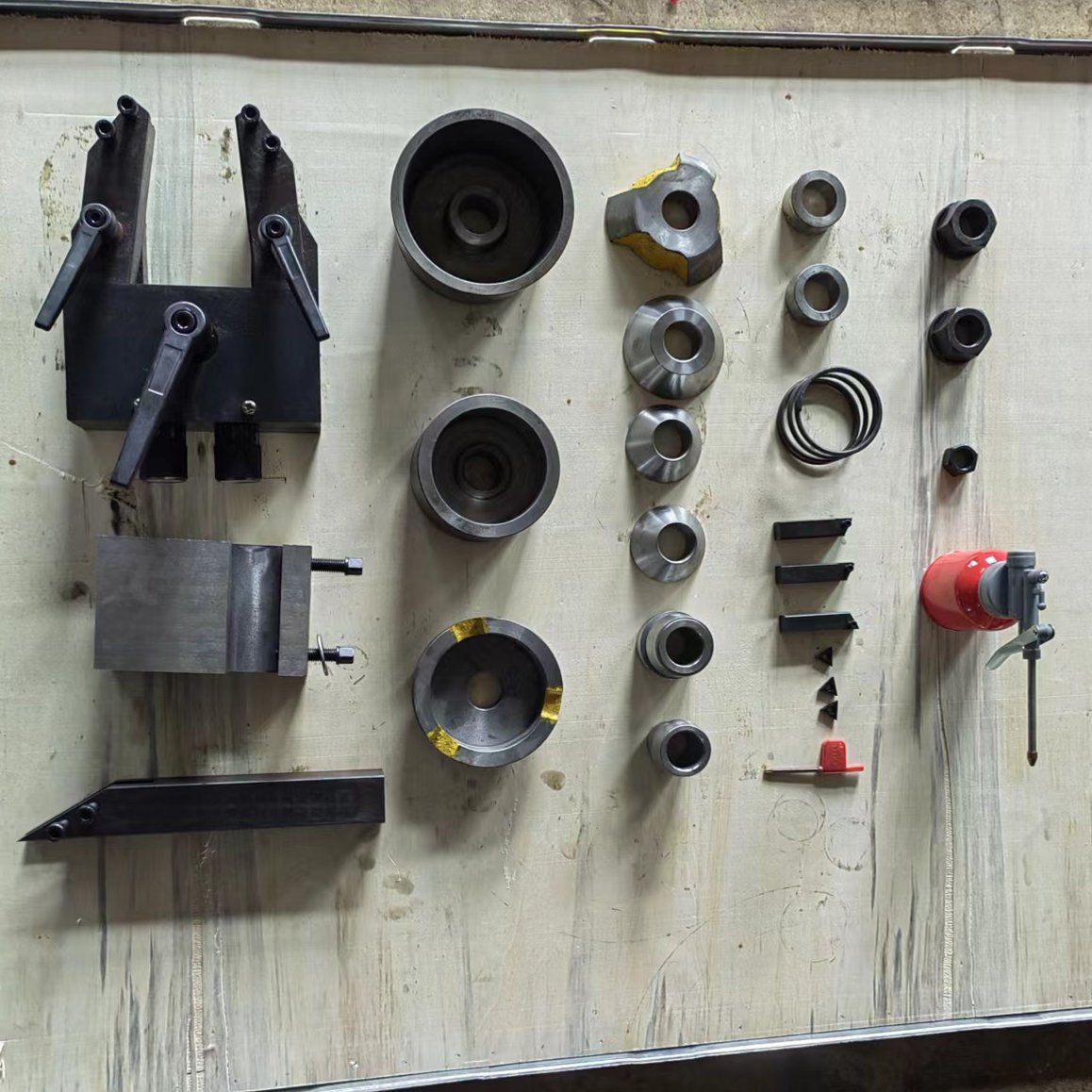 GT9335 Automatic Brake Drum Lathe Machine Horizontal Disc Repair for Cars