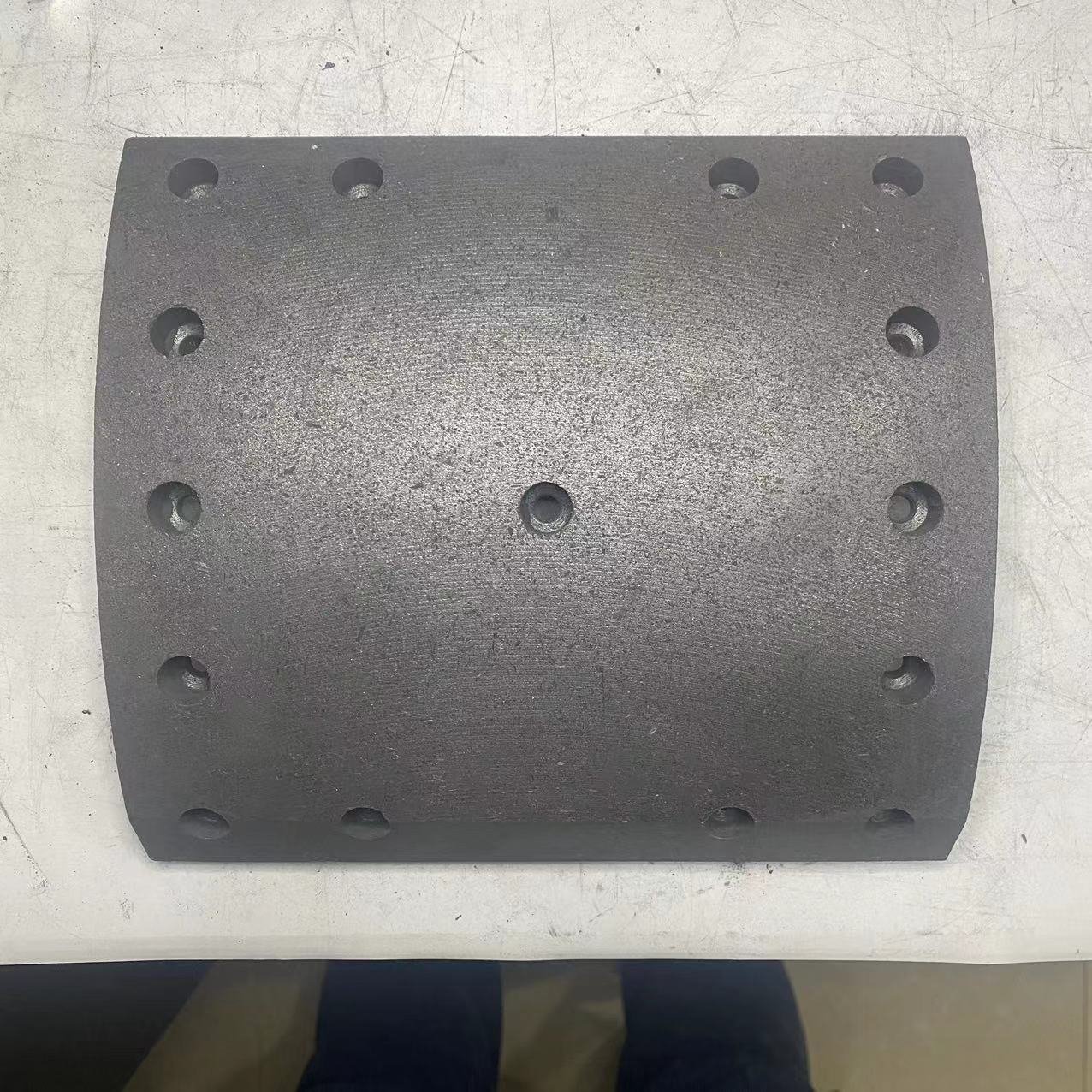 CW 520 Truck Brake Lining 41039-90870 41039-90826 41039-91019 Japanese Truck F&R Brake Kit for NISSAN TOYOTA MITSUBISHI