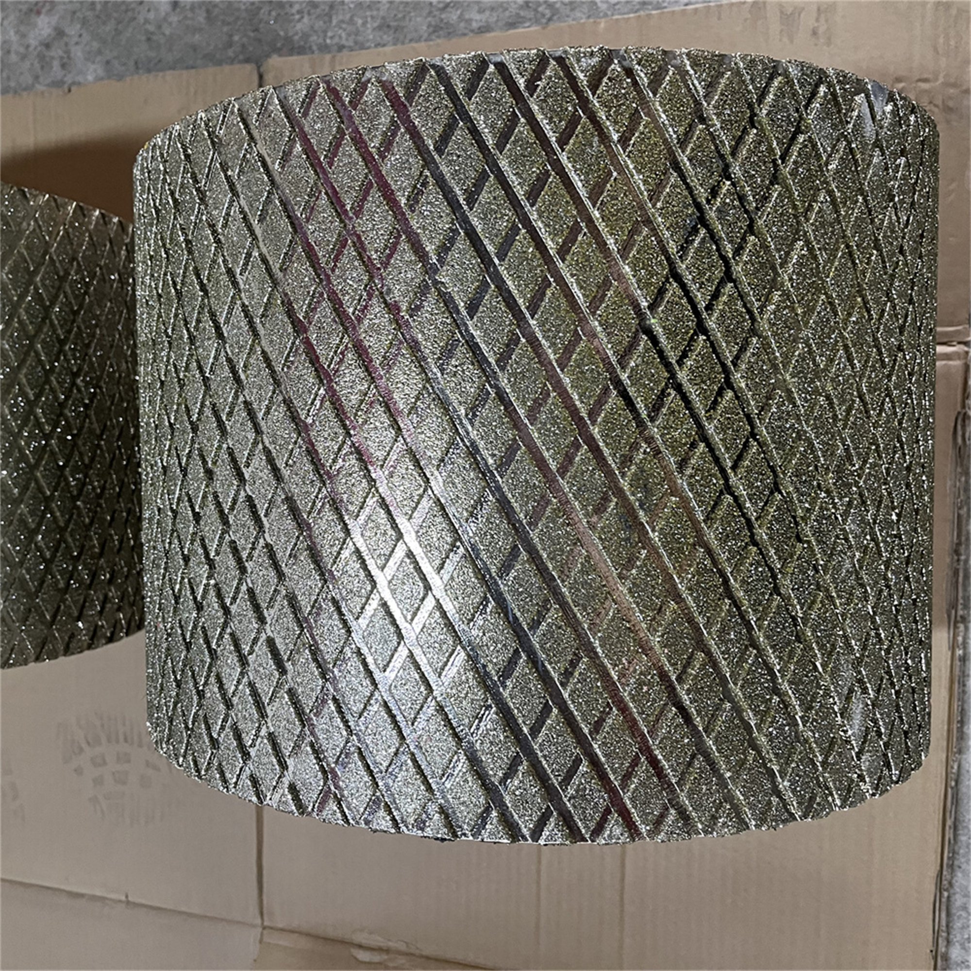 Professional Manufacturers Diamond Drum Wheel for Friction Brake Shoe Lining Grinding Machine