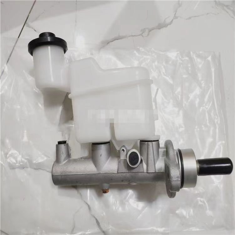 Auto Parts Brake System Brake Pump Brake Master Cylinder 47201-35790 Assy for Toyota Hilux Pickup 2l Oem 4720135790