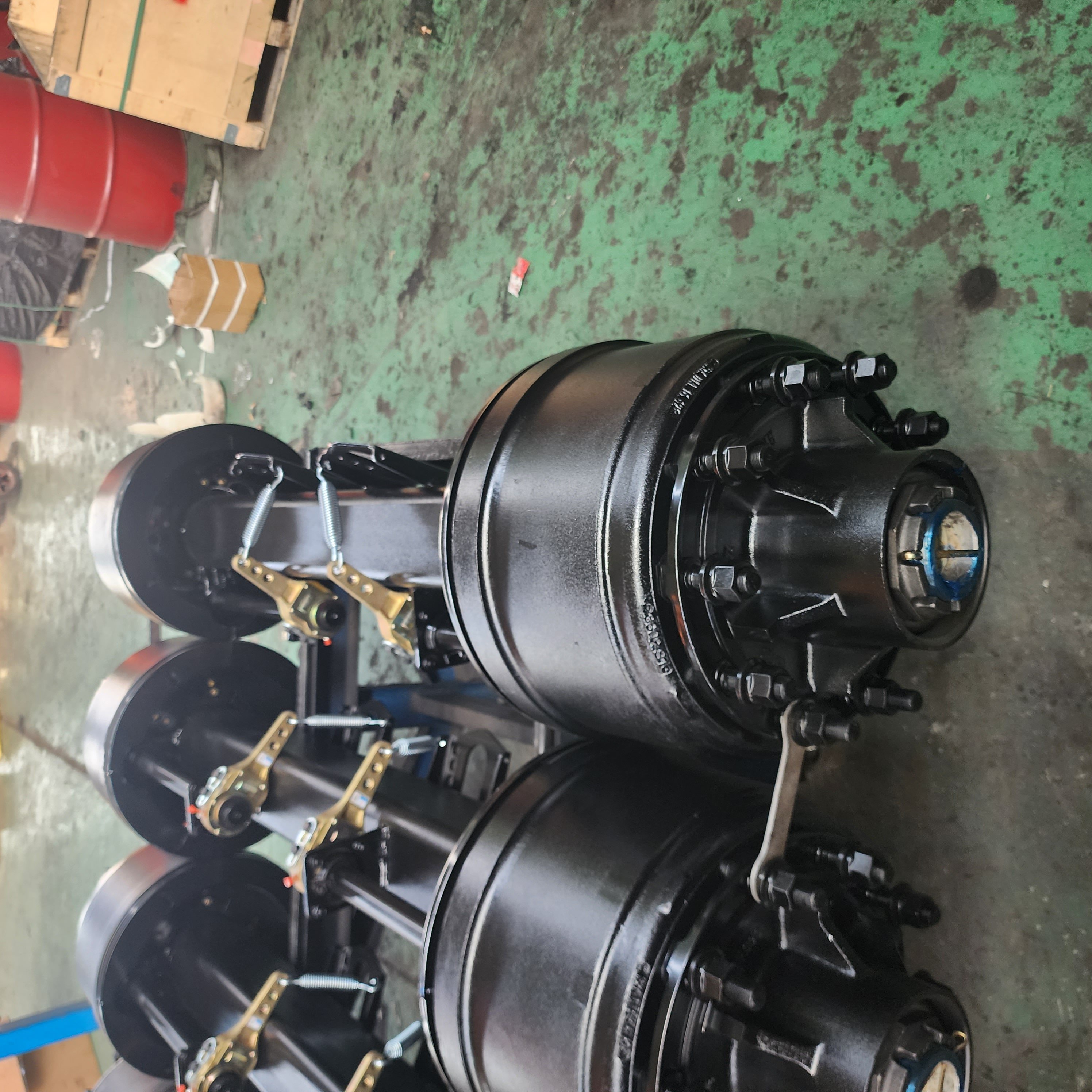 New and Used 15T Drum Brake Axle Steel Heavy Duty Freight Hauling Trailer Part with 3500lb Max Payload for Semi Trailers