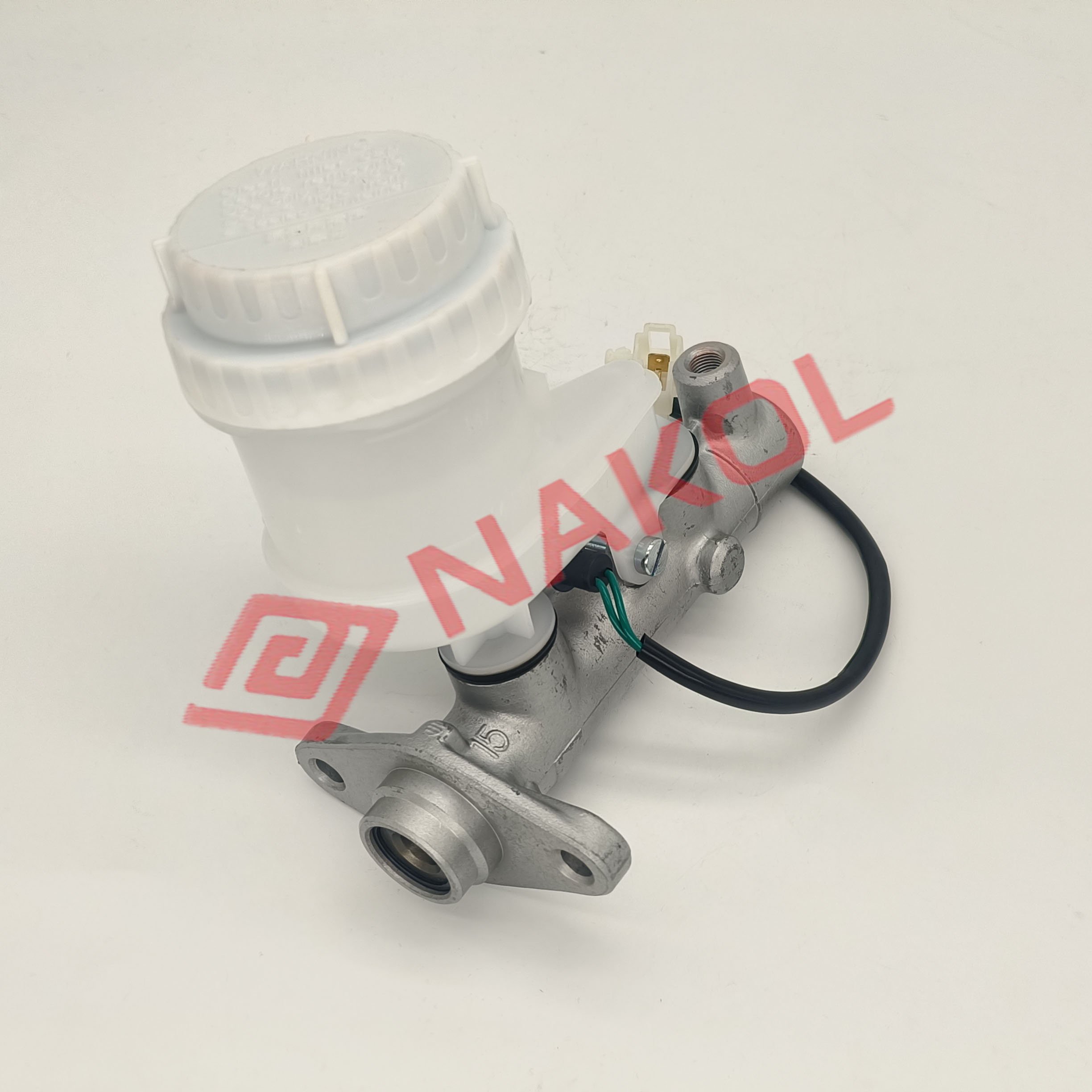 High Quality The Factory Price of The Brake Pump.For MITSUBISHI OE PMH746 M630237 ADC45106 MR129910 Brake Master Cylinder
